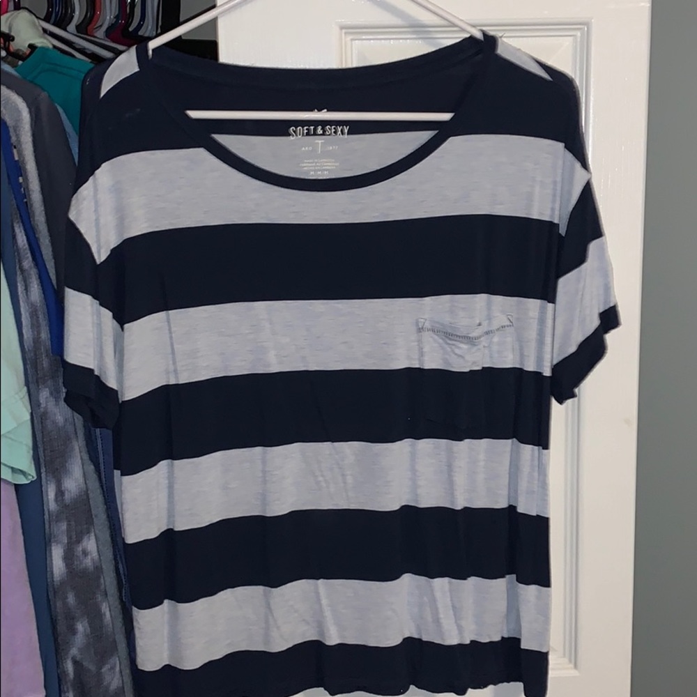 American eagle T-shirt
